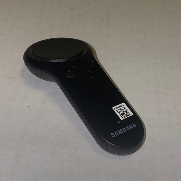 Samsung Gear VR ET-YO324 Black Controller - Picture 7 of 12